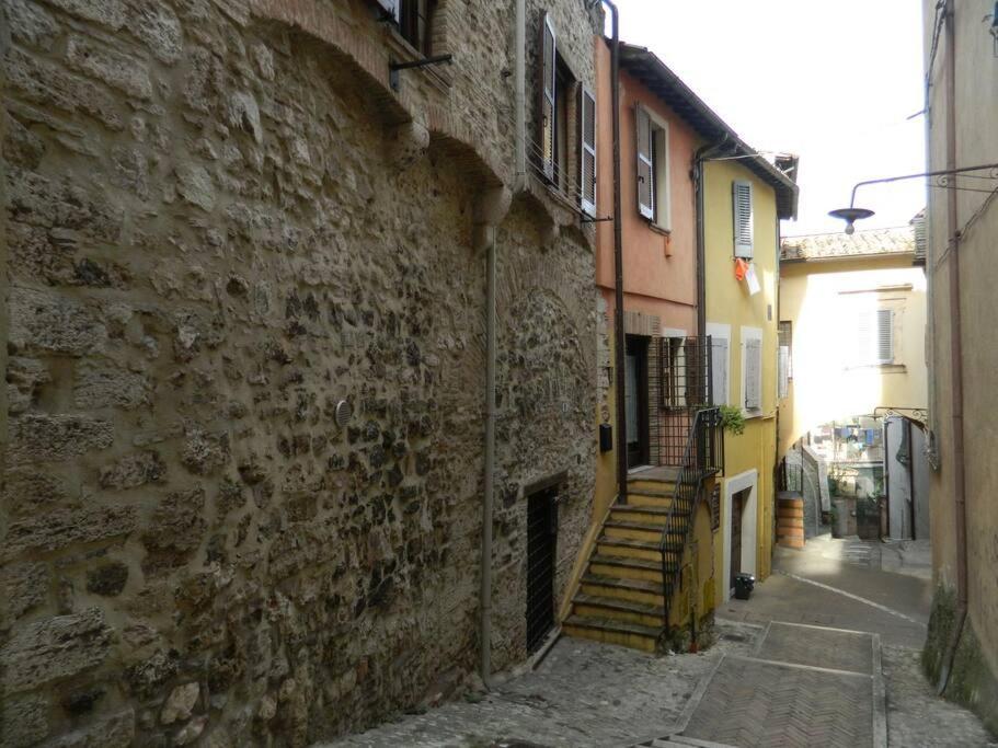 Casa Dell'Oliveto "Parcheggio Gratuito" Apartamento Narni Exterior foto