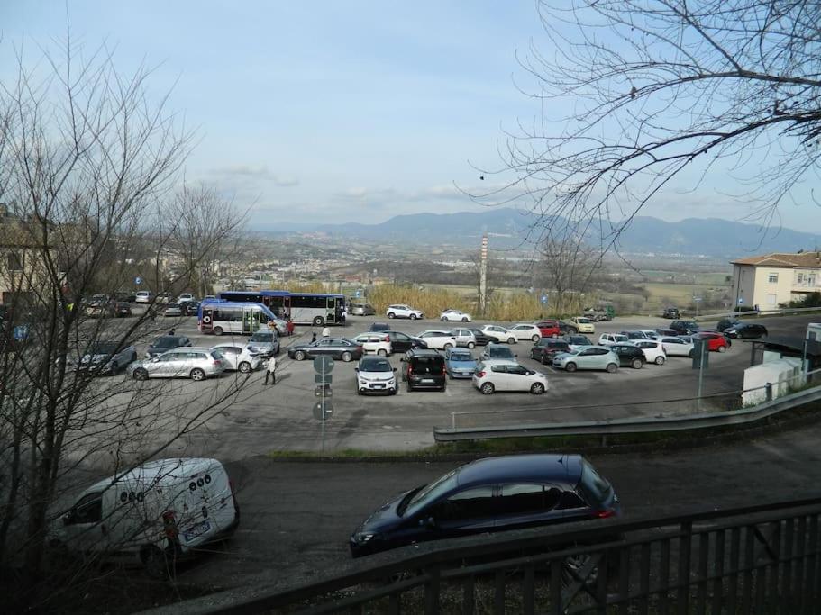 Casa Dell'Oliveto "Parcheggio Gratuito" Apartamento Narni Exterior foto